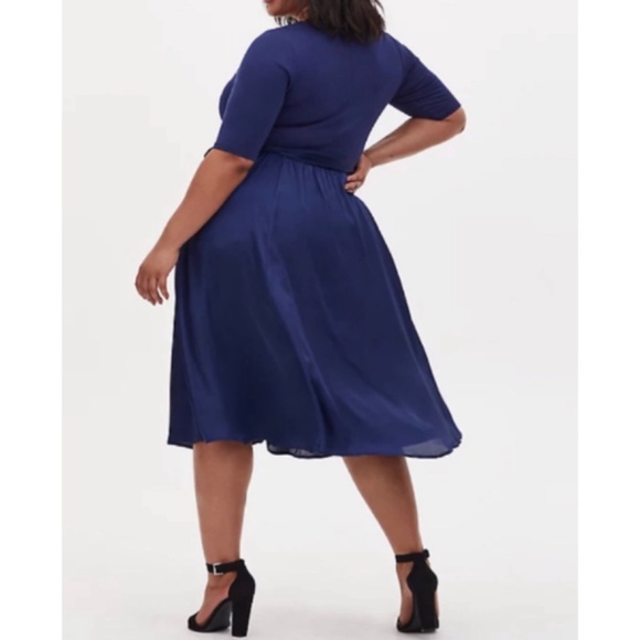 🆕 Knit to Woven Midi Dress 1 1X 14 16 NWT Torrid New! Blue - Picture 3 of 6